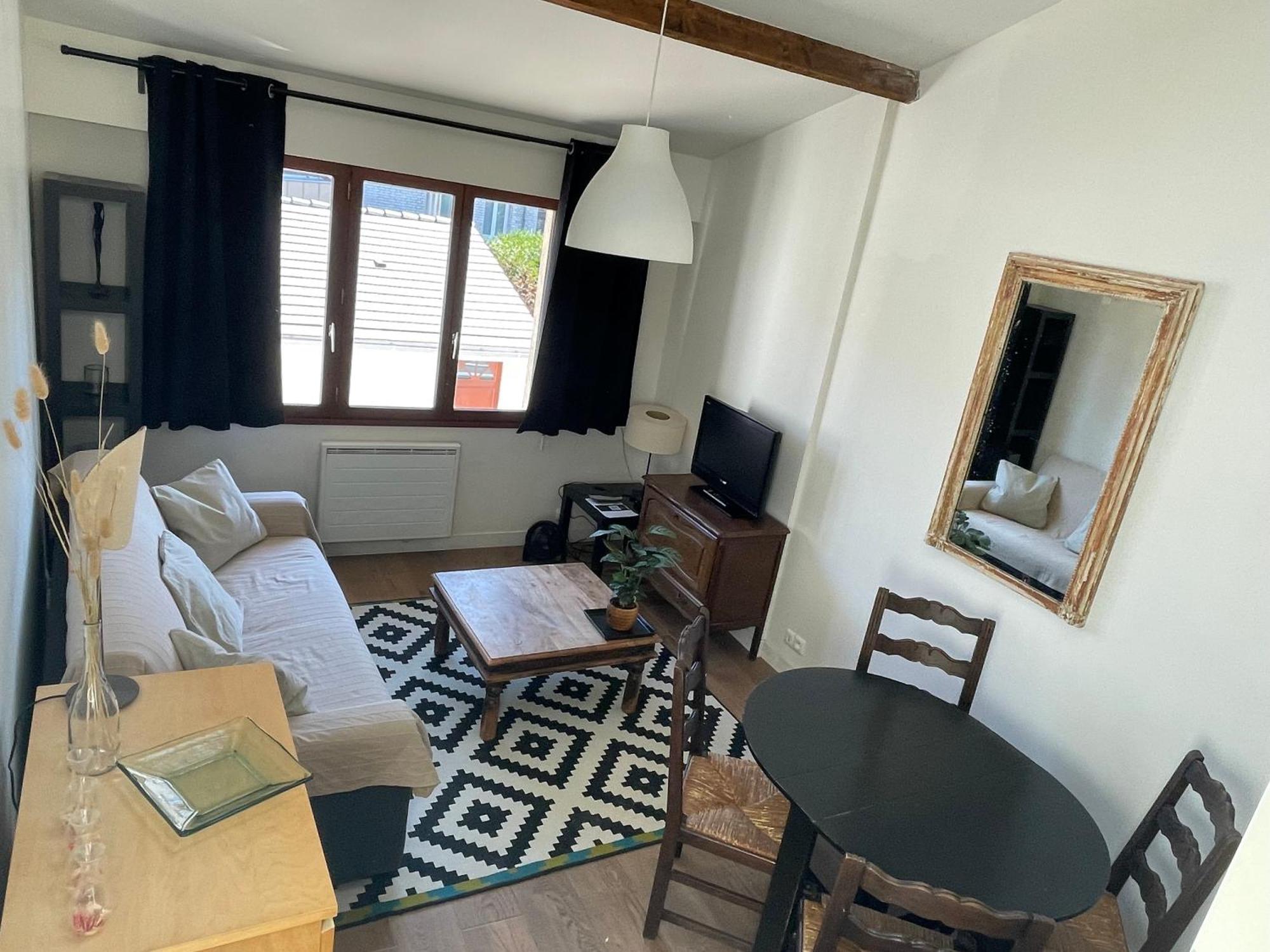 Appartement Paris-Orly Aeroport Екстер'єр фото
